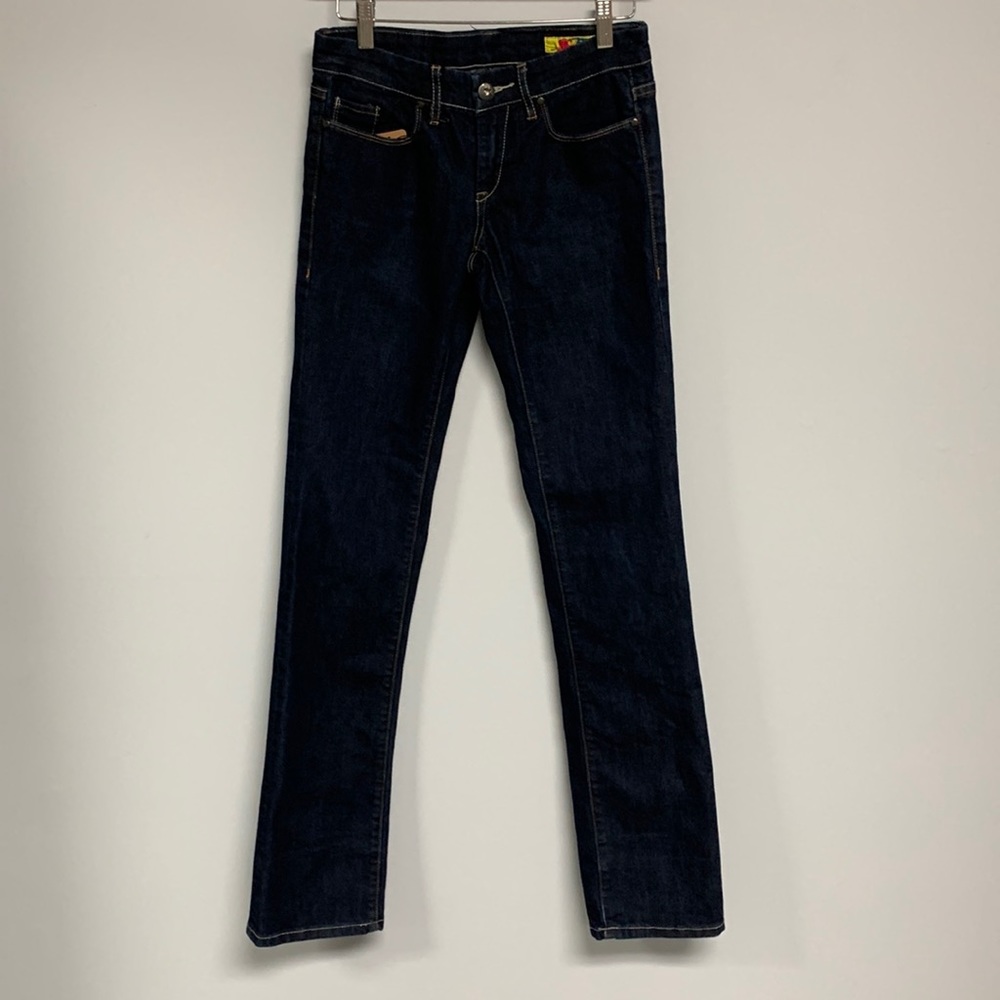 Blank Jeans